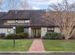 21 Shadow Farm Way, South Kingstown, RI 02879