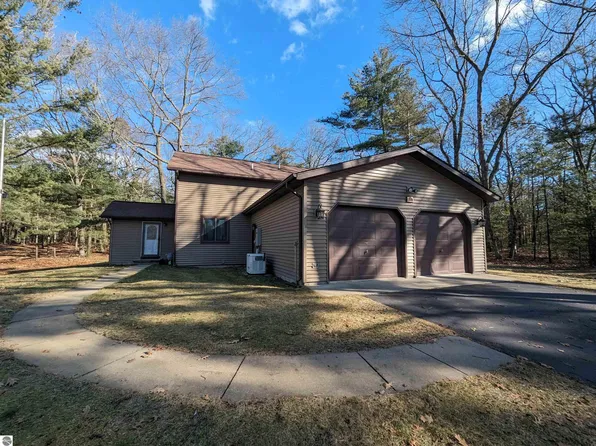 5191 E Huron Breeze Dr, Au Gres, MI 48703