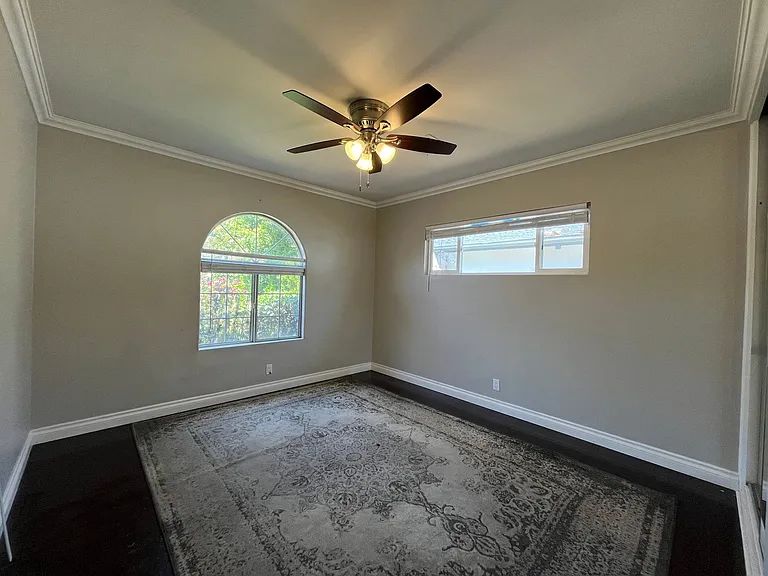 15358 Leadwell St — Photo 13