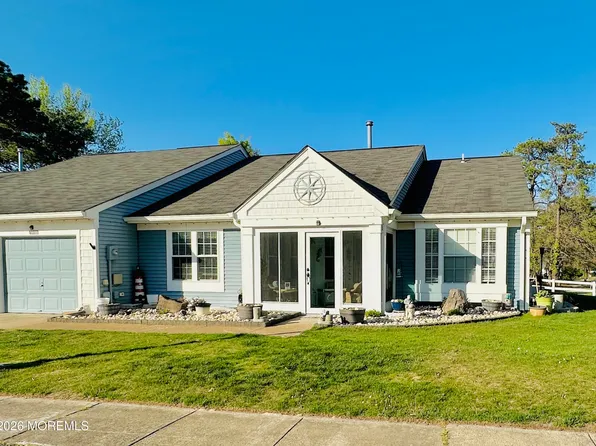 988 Buckingham Drive #B, Manchester, NJ 08759