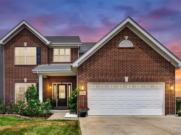 3293 Bentwater Pl, Saint Charles, MO 63301