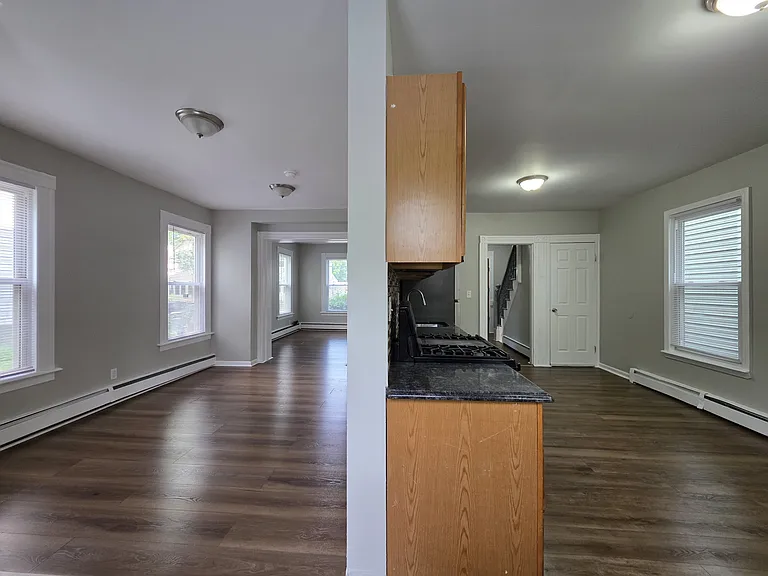 253 W Ivy St #SF — Photo 4