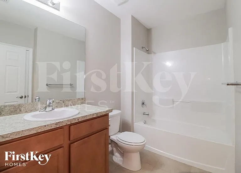 2532 SW 9th Pl — Photo 13