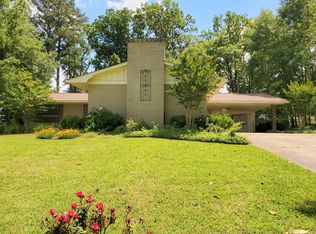 1202 Springdale Dr, Tupelo, MS 38804