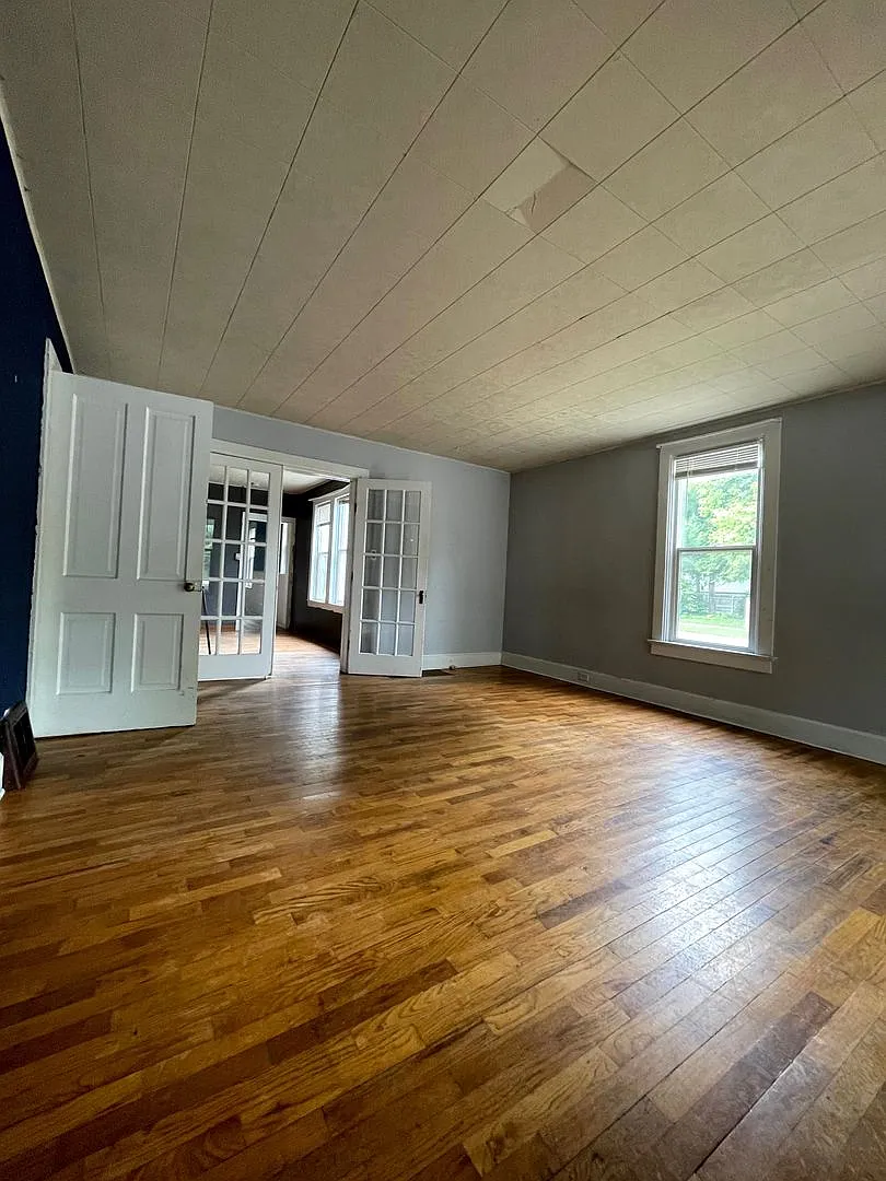 3 Bedroom Home in Weigent-Hogan Neighborhood Near UW-La Crosse — Photo 2