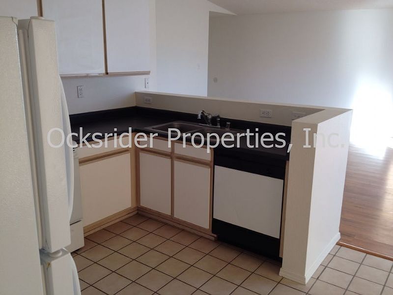 2nd image of 5416 La Terra Bella Rd NW
