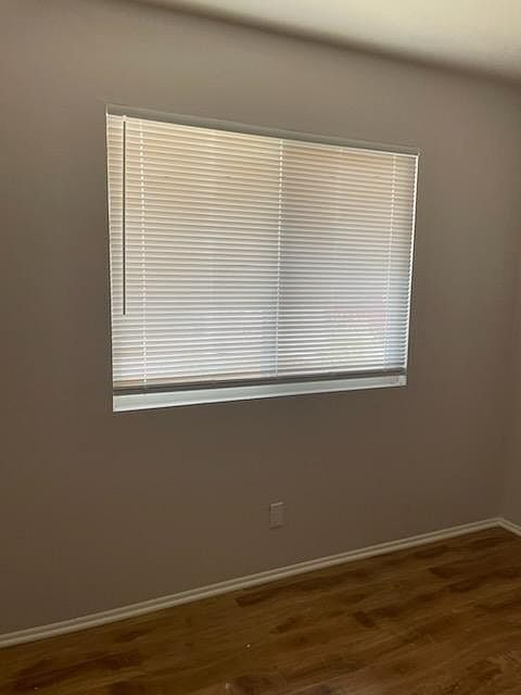 2nd image of 1040 Amber Ln