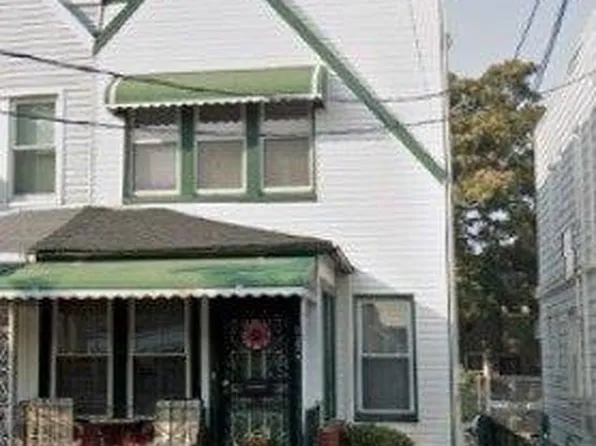 25-24 Humphreys Street, East Elmhurst, NY 11369