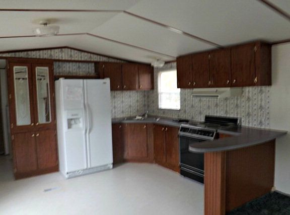 2nd image of 181 Whipoorwill Ln