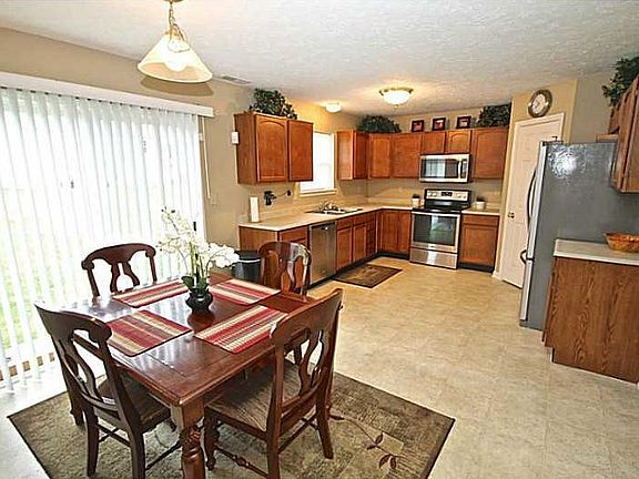 2nd image of 3132 Hidden Pine Dr