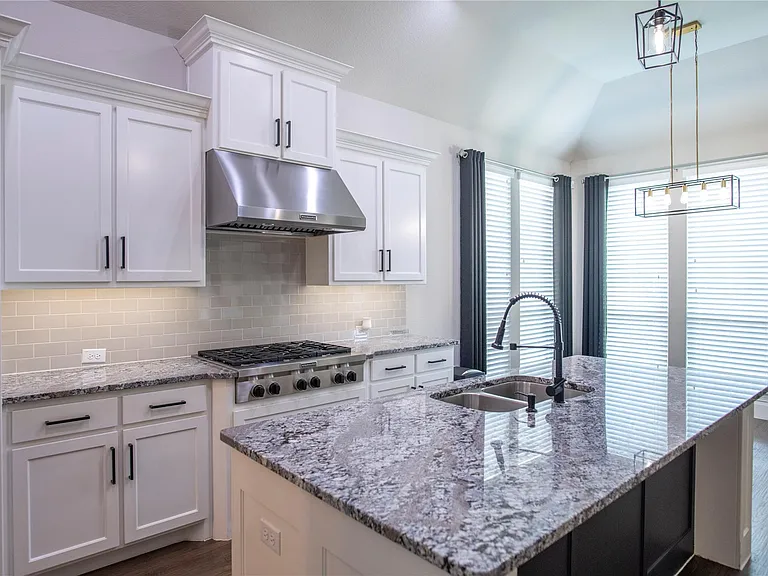 3728 Kennoway Colony — Photo 5