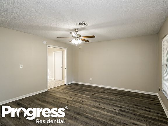 3rd image of 14320 15th St