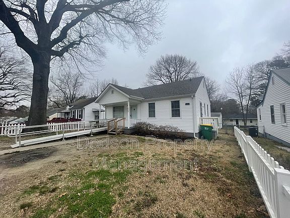 3rd image of 1409 Central Ave
