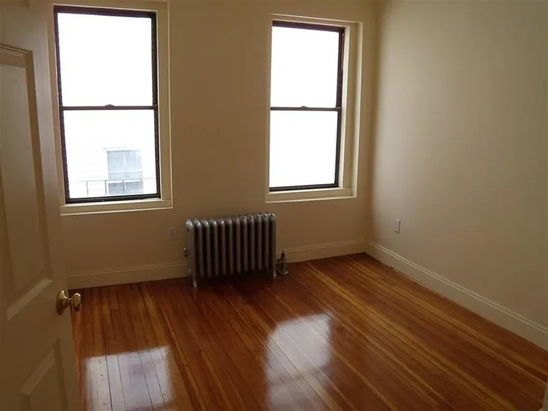 217 Highland Ave #2 — Photo 8