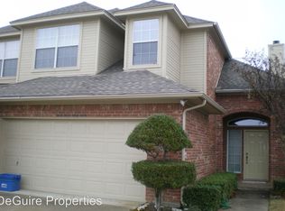 3008 Spring Valley Dr, Bedford, TX 76021
