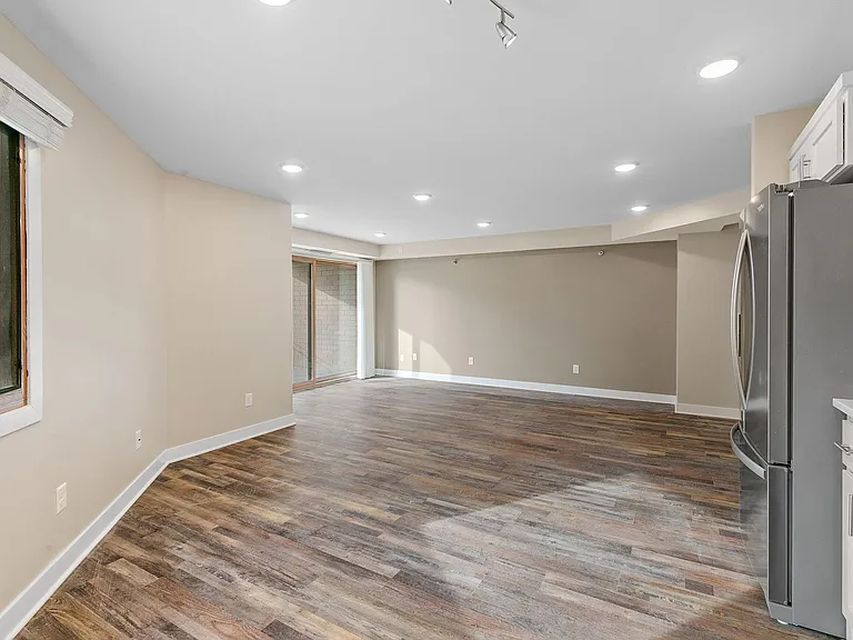 121 Washington Ave S #502 — Photo 8