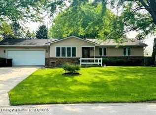 12536 Cherry Ln, Grand Ledge, MI 48837