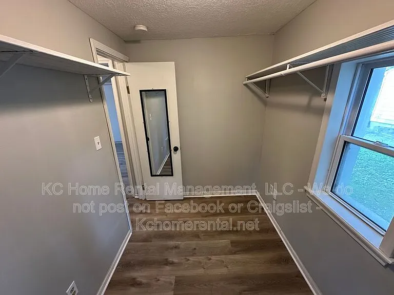 8538 England St — Photo 21