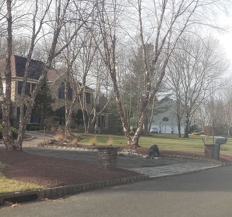1st image of 3 Baldwin Dr