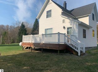 1007 Cass Rd, Traverse City, MI 49685