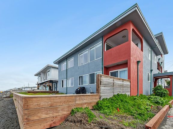 2nd image of 1 Paloma Ave