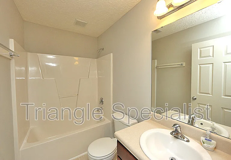 1909 Raj Dr — Photo 13