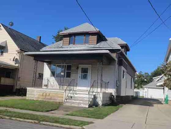 2nd image of 32 Randolph Ave