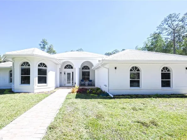 1520 Oakes BLVD, NAPLES, FL 34119