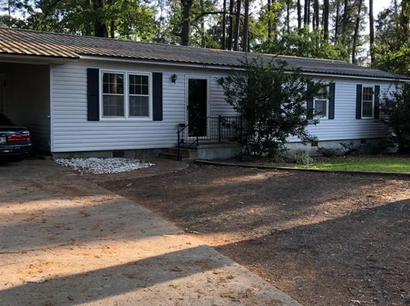 1283 N Pinetree Blvd, Thomasville, GA 31792