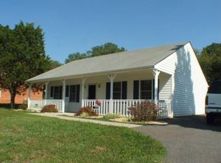 95 Farmington Rd, Lynchburg, VA 24502