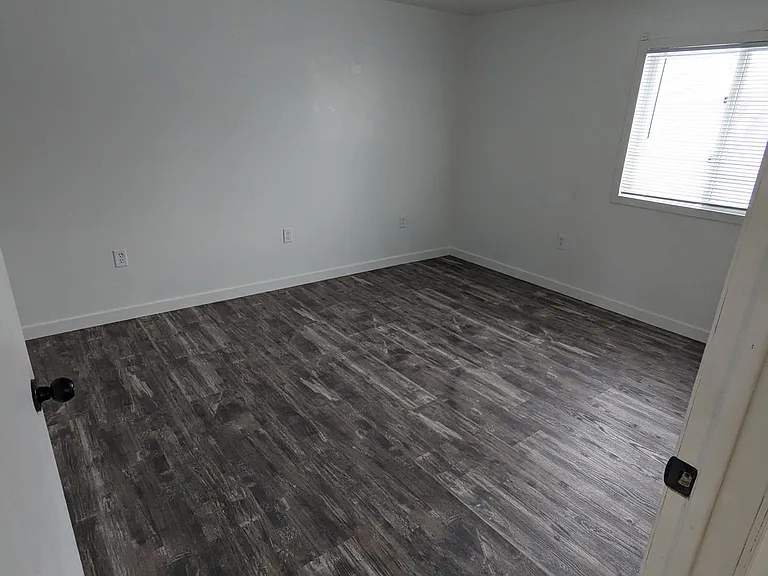 523 N Arch St #1 — Photo 12