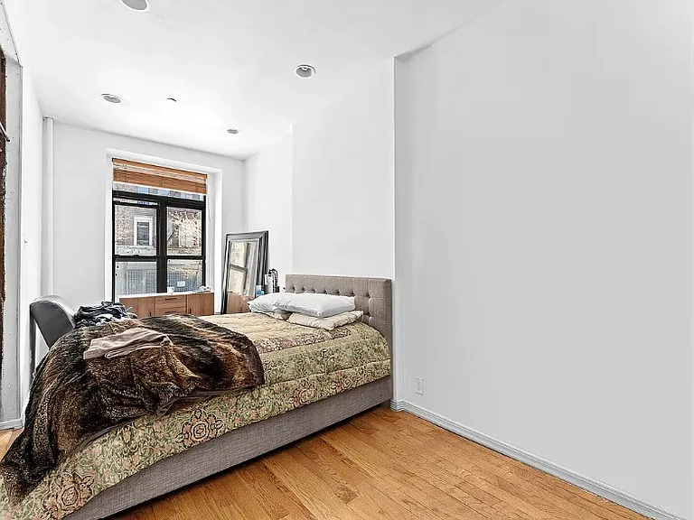 491 Manhattan Ave #1 — Photo 1