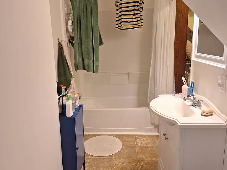 131 Russell St #3 — Photo 5