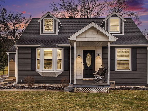 2nd image of 409 Dawnlee Ave