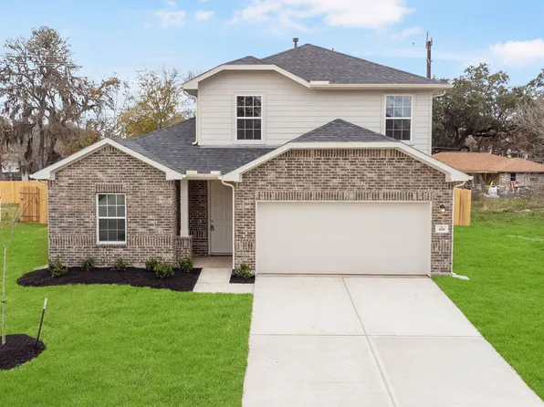 405 Magnolia Ln, Clute, TX 77531