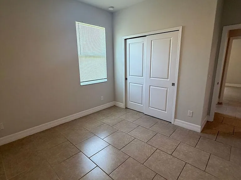 1031 San Cristobal Ave — Photo 8