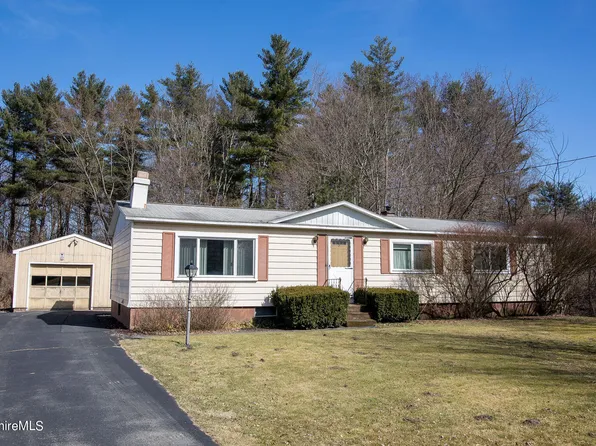 261-263 State Rd, Great Barrington, MA 01230