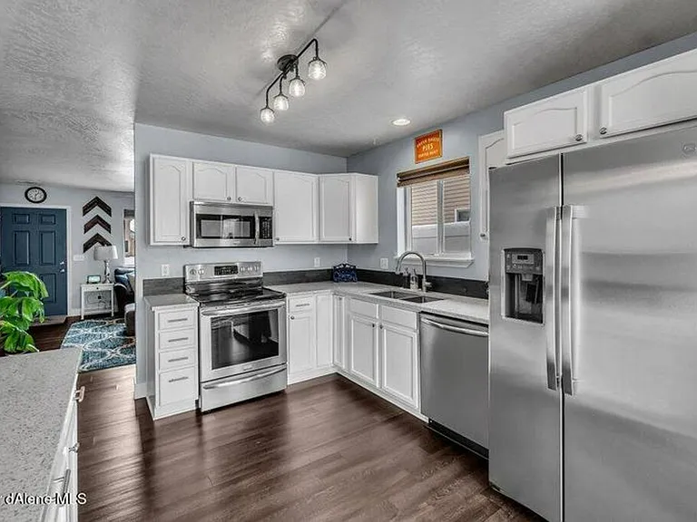 3274 W Lotze Loop — Photo 2