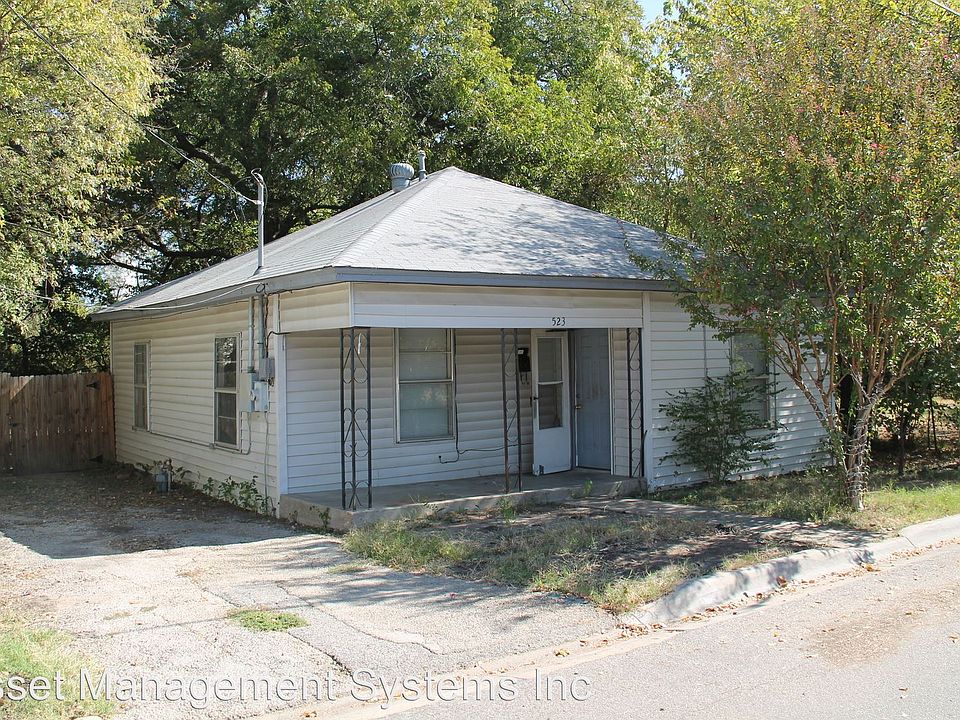 523 Wainwright St, Denton, TX 76201 Zillow