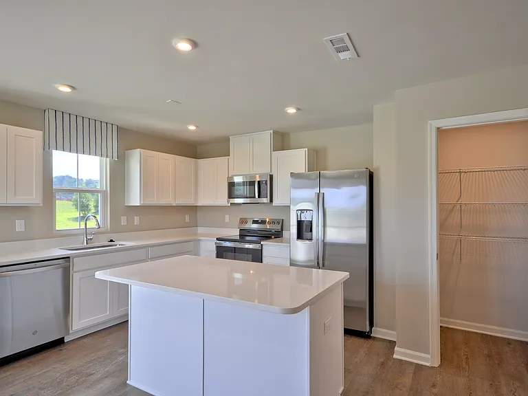 101 Bullpen Ct #F — Photo 10
