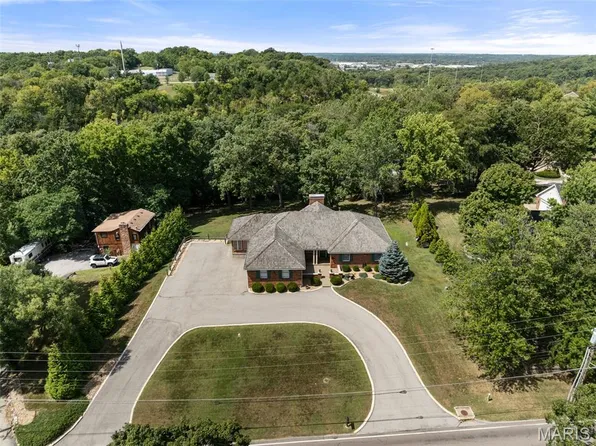 9129 Rott Rd, Saint Louis, MO 63127