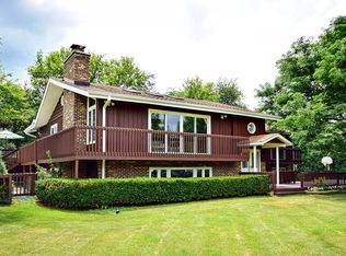 1 Buckthorn Rd, South Barrington, IL 60010