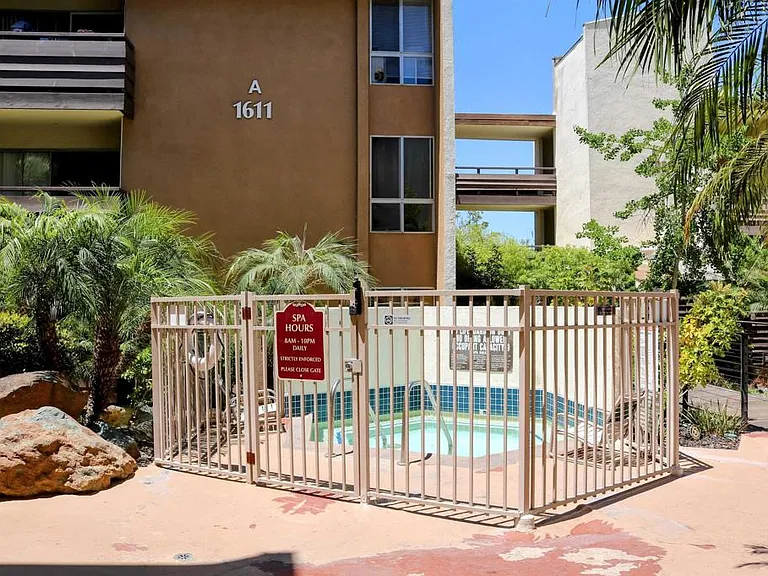 1615 Hotel Cir S #D310 — Photo 19
