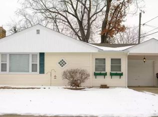 6315 Spruce St, Loves Park, IL 61111