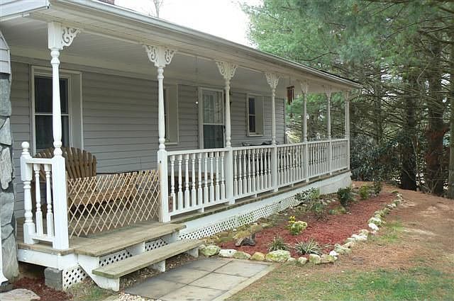 Side Entry Porch