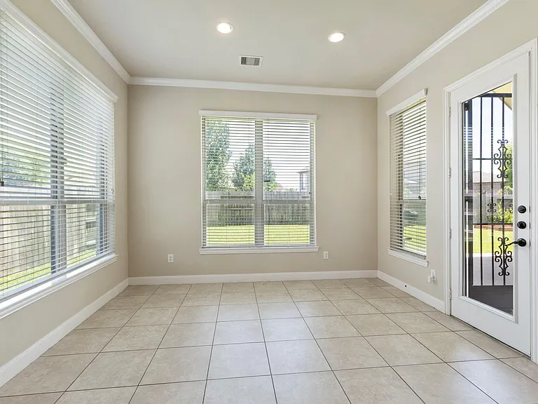9739 Reston River Ln — Photo 26