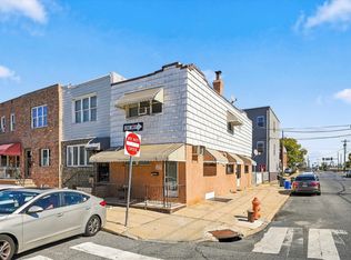 2951 S 15th St #1, Philadelphia, PA 19145