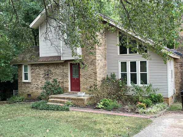 219 Greenway Dr, Greenwood, SC 29649