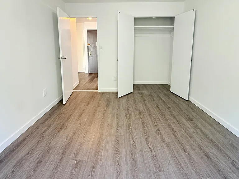 14-37 31st Rd #2B — Photo 7