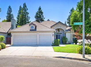 9465 N Paula Ave, Fresno, CA 93720